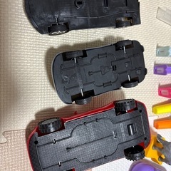 おもちゃ車とペッツ等々の画像