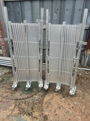 アルミゲート伸縮門扉