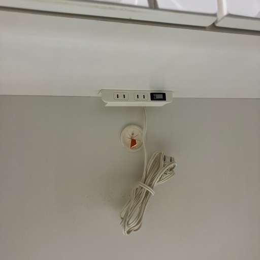 ?食器棚　キッチンボード　キッチン棚　コンセント付き　収納家具　白　ホワイト【横75奥41.5高210 】♻️お売りいただけるお品物ご