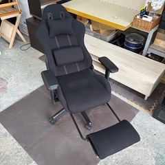 【美品中古】ウィステリア・フリーダムチェア Wisteriaゲーミングチェア ファブリック オットマン付 の画像