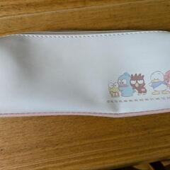 財布とペンケースの画像