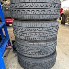 215/45R17 ４本