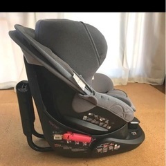 エールベベ　チャイルドシートの画像