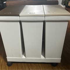 3連PUSH式ゴミ箱BOXの画像