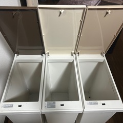 3連PUSH式ゴミ箱BOXの画像
