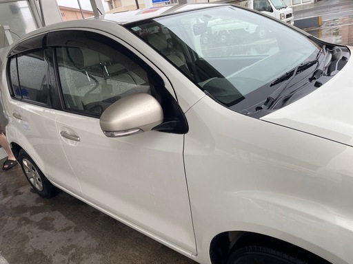 平成22年　パッソ　ホワイト