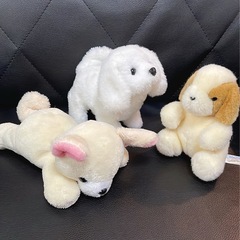 （お話し中）犬　ぬいぐるみの画像