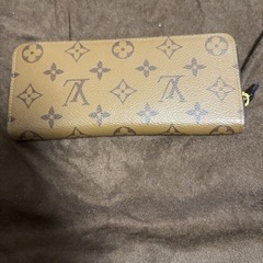 VUITTON長財布