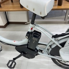 ブリジストン　電動アシスト自転車　子供シート付き取り外しも可能の画像