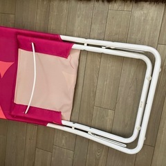 折り畳みチェアの画像