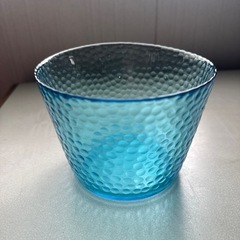 【無料】夏を感じるガラスの入れ物の画像
