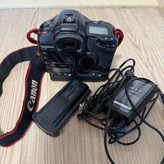 Canon EOS-1D デジタル一眼レフカメラ 
