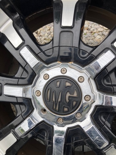 キャラバンnv350  17インチ215/60R17C4本