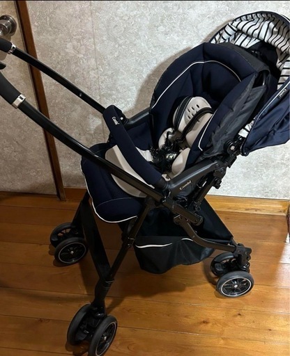 combi ベビーカー　メチャカルハンディー
