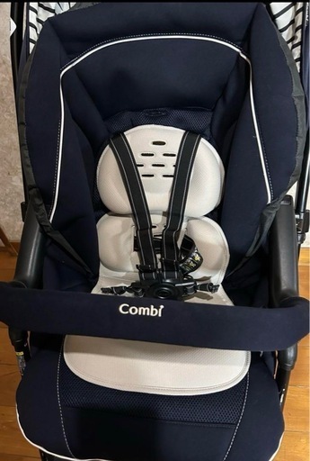 combi ベビーカー　メチャカルハンディー
