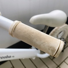 処分【人気】arcobaキックバイク 12インチ ホワイトの画像