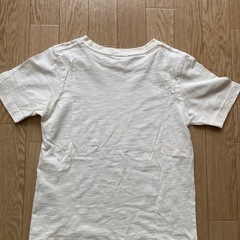 GU　子供服半袖Tシャツ 140の画像