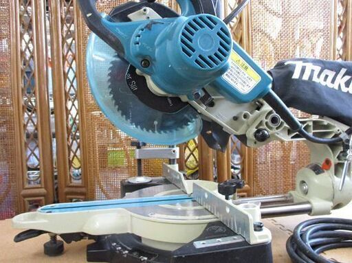 マキタ 165mm スライドマルノコ LS0611FL makita 丸のこ 墨線レーザー LEDライト付 札幌市北区屯田