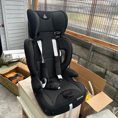 車用ベビーシート
