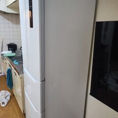 大型冷蔵庫320L 定価だと76,980円の画像