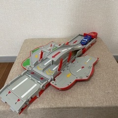 【お譲り先決定済】マックイーン　カーズ　トミカ　車の画像