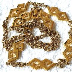 ⭐️美品⭐️GIVENCHY ジバンシィGロゴ　ネックレス　カラーゴールドサイズ長めの画像