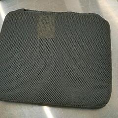 0609-358 クッション