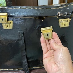 【お取引中】
インド楽器 タブラ（Baya）＋ケース・台座付き｜装飾・インテリアにも｜京都・滋賀受け渡し可 の画像