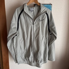 NIKEのジャンバー薄手です。子供用150男の子様です。