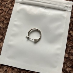 新品　片耳用　シルバーピアスになります😊