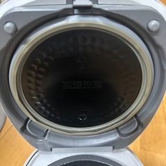 炊飯器の画像