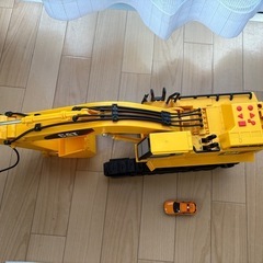 大きめショベルカーの画像