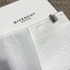 GIVENCHYポーチ