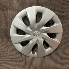 トヨタ純正ホイールキャップ　15インチ用　1枚