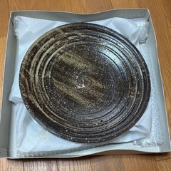 大きいお皿の画像
