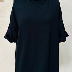 黒　Tシャツ