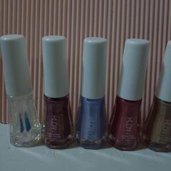 １０本セットのネイルポリッシュの画像