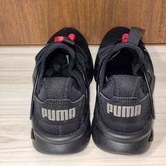 (お話中)プーマ　キッズシューズ　22cmの画像