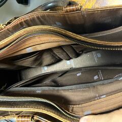 【マザーハウス】牛革ビジネスバッグ（初期型）の画像