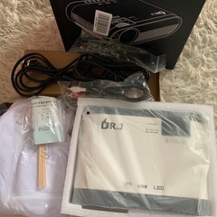 プロジェクター ほぼ未使用品