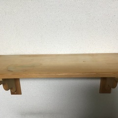壁掛け飾り棚の画像