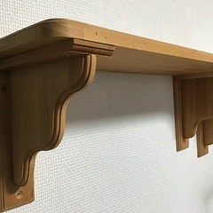 壁掛け飾り棚の画像