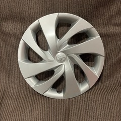 トヨタ純正ホイールキャップ　14インチ用　1枚　ヤリス