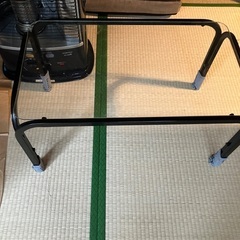 サイドテーブル