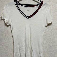 トミーヒルフィガー　トップス