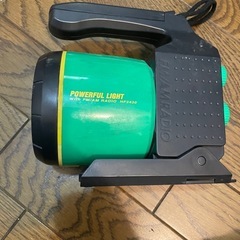 FUJITSU FM/AMラジオ付きライト HF2430F 乾電池式