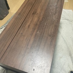 収納付きテーブル