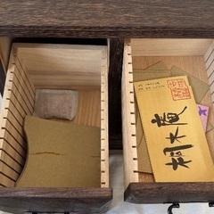木製の小物入れの画像