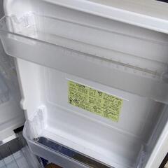 【和泉】美品 配送可!! 動作品 2020年製 SHARP 2ドアノンフロン冷凍冷蔵庫 137L SJ-GD14F 黒 シャープの画像