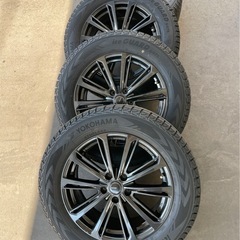  タイヤ　 ヨコハマ　iceGUARD SUV G075 18インチ
